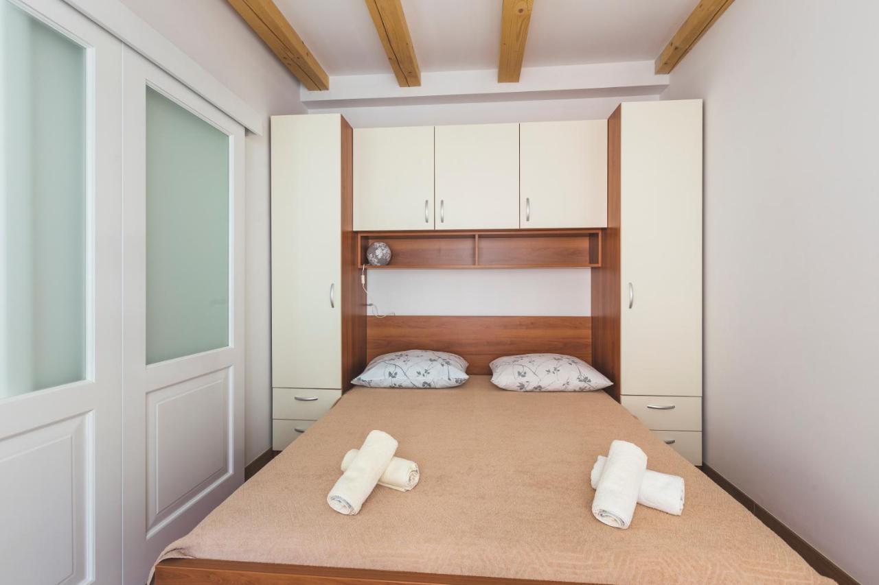 Vinea Apartmani Umag, Ulica G Garibaldia 2 Exterior photo